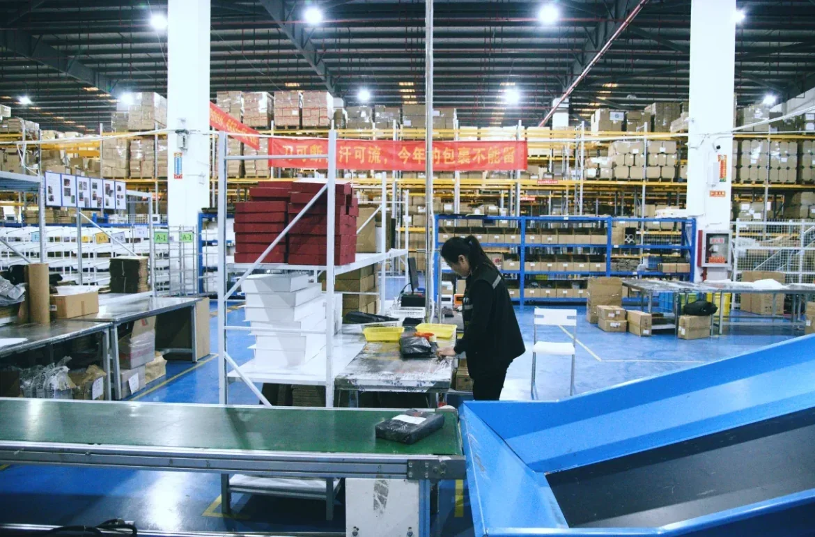 Parcels moving through a warehouse conveyor area